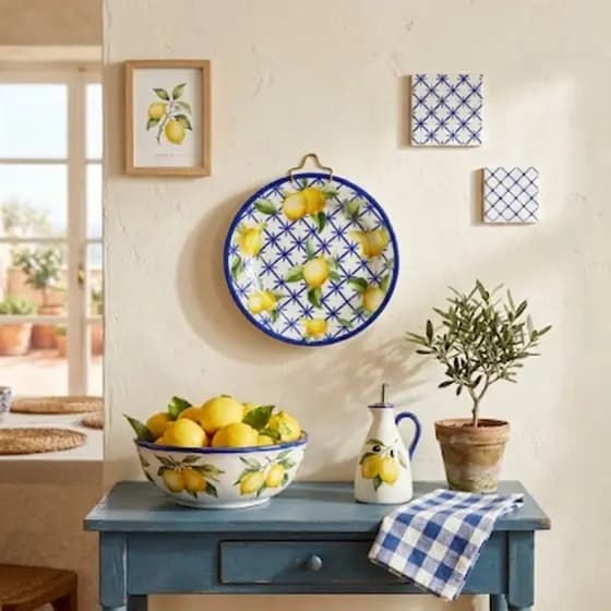 Prato Decorativo de Parede Cerâmica 20cm com Suporte para Pendurar Decoração Cozinha Sala Área Gourmet