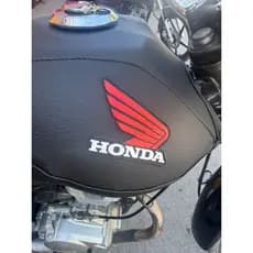 CAPA TANQUE FAN 125 2009 A 2013 MODELO EMBORRACHADA SLOGAN HONDA
