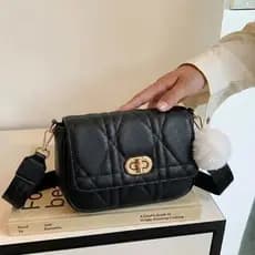 Bolsas feminina Transversal e De Ombro Com chaveiro Decorativo Para uso em dia trabalho viagem e passeio