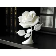 Rosa branca decorativa
