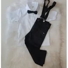 Conjunto batizado contendo camisa manga curta calça suspensório e gravata - casamento, festa, evento