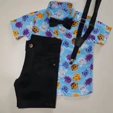Conjunto temático infantil bolo fofo roupa personagem menino aniversário camisa short suspensório gravata aniversário