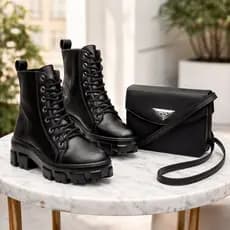 Kit Bota Coturno Preto Tratorado Blogueira + Bolsa Pequena Transversal