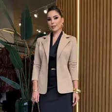 Blazer Feminino Neoprene Estruturado | Modelagem que Valoriza o Corpo | Casual e Elegante