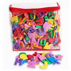 Bolsa com 468 letras e números em eva