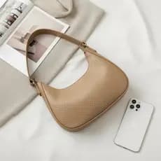 Bolsa Feminina Tricê Nude Baguete Espaçosa De Ombro Estilosa Casual