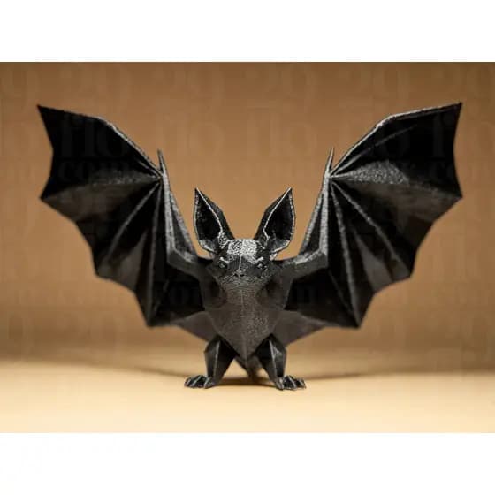 Estatueta de Morcego Geométrico