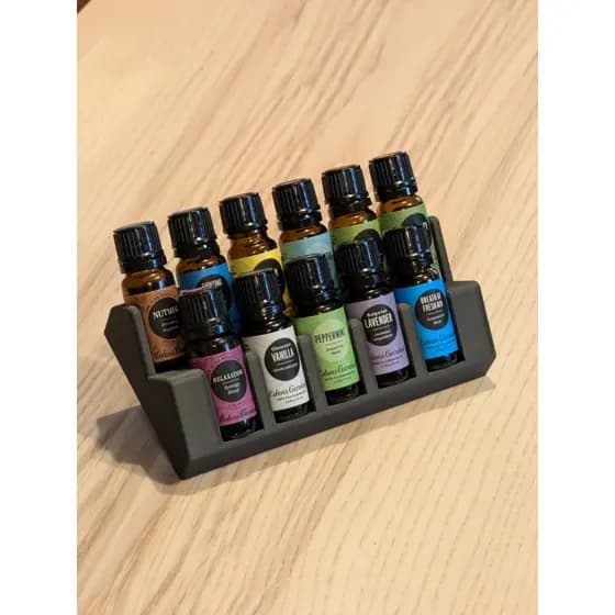 Mini Suporte 3D para Aromaterapia | Prateleira para 11 Óleos Essenciais de 10ml | Ideal para Mesa ou Estante