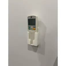 Suporte de Parede para Controle de Ar Condicionado – Praticidade e Organização