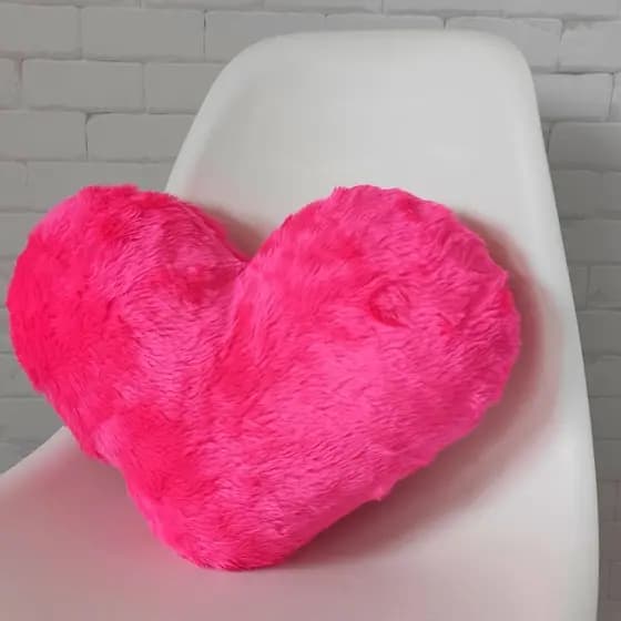 Almofadas Coração de Pelucia Felpuda Para Presente Lindas Cores