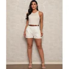 Short Feminino Alfaiataria Social com cinto cintura alta tendência 2025