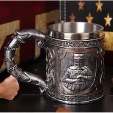 Caneca Templário Guerreiro Viking Medieval Resina Aço Inox Festa Decoração
