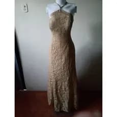 Vestido de Noiva Gala Dourado Longo com brilho.