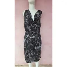 Vestido diferente.