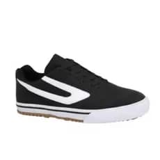Tênis futsal vulcanizado estilo Topper  material sintético,solado de borracha.
