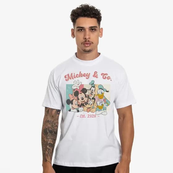 Camiseta Estampada Masculina Mickey & Co. Amigos Disney Algodão