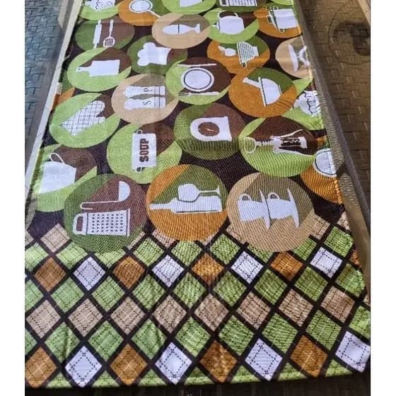 Toalha de Mesa Quadrada ou Retangular Tecido Oxford Vários Tamanhos Com Bainha