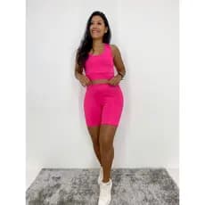 Conjunto de Short com Bolso e Top para Treino Fitness Academia