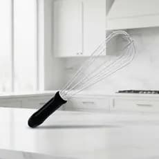 Batedor Fouet Manual Preto 30cm Inox Resistente Mixer Ovo Creme Cozinha