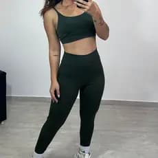 Conjunto Fitness Feminino Look Academia Top e Calça Legging De Treino