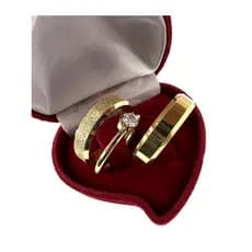Par Aliança de Casamento e Compromisso Chanfrada Banhada 6mm Grossa Diamantada X Lisa + Anel Solitário