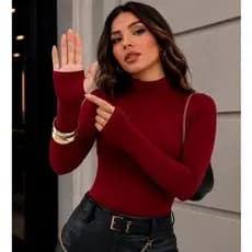 Blusa Feminina Peluciada Manga Longa Com Dedeira Estilo Gring Macia Streetwear Modelagem Justa Casual