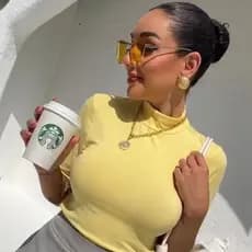 Blusa Feminina Gola Alta T-Shirt Manga Curta Lisa Tamanho ÚNICO Versátil Colada Moda Tendência Confortável Inverno Verão