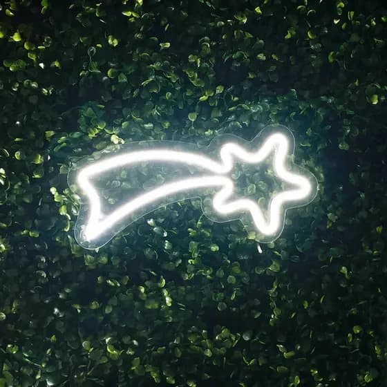 Luminária Parede Estrela Cadente Led Neon Decoração Bivolt