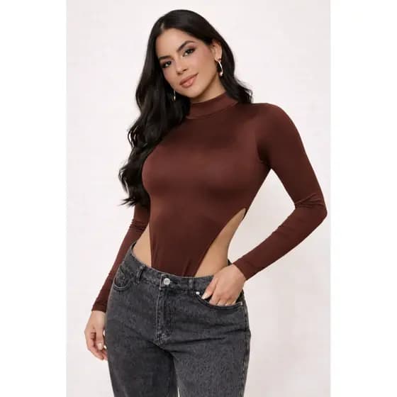 Body Feminino Branco Manga Longa Cavado Lateral Gola Alta Suplex Moda Blogueira