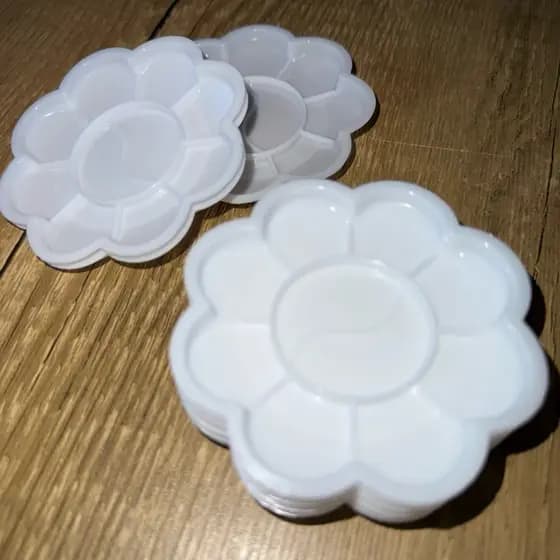 Paletas Para Pintura Branca circular pequena - Com varias divisórias. Paleta Para Pintar Artesanato
