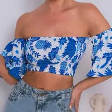 Blusinha cropped floral moda verao 2025