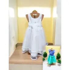 Expositor Busto Boneco Manequins Feminino de MDF Infantil Vitrine de 2 á 4 anos