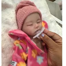 Bebê reborn silicone sólido