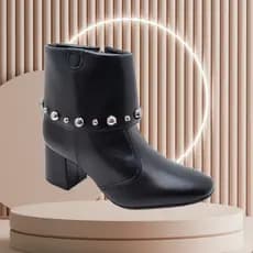 Bota Beira Rio Preta Cano Curto Salto Bloco Capa com spikes Bota beira rio preta confortável