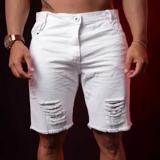 Bermuda Masculina Em Sarja Rasgada