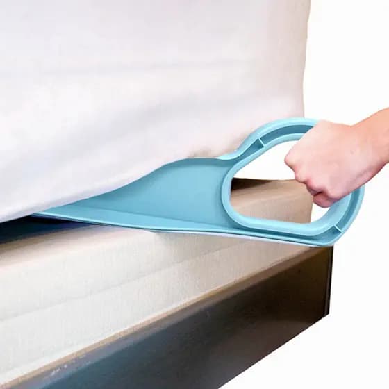 2 Pçs De Levantador De Colchão Portátil Cunha Elevador Cama Fazendo Ferramenta Kit Usando