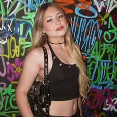 cropped feminino suplex premium frente única ilhós halter metálico forrado