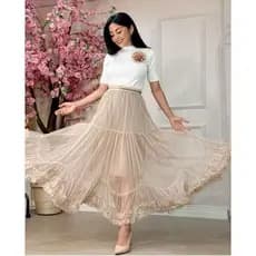 Saia princesa feminina confeccionada no tule com duplo tule e possui forro elegância para seu look