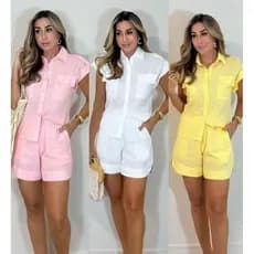 Conjunto em linho leve e confortável para o dia a dia. Camisa de manga curta com bolsos frontais e short com forro 988