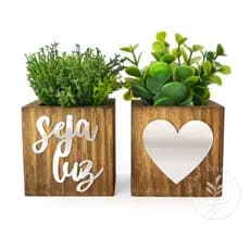 Kit 2 Vasos Decorativos Com Frase Seja Luz e Plantas Artificiais Inclusas