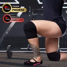 PAR JOELHEIRAS ELÁSTICAS COM COMPRESSÃO E PROTEÇÃO ORTOPÉDICA - TREINOS ACADEMIA FUTEBOL VOLEI - PROGNE SPORTS