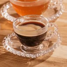 Xícara Pequena 80ml de Chá Café com Píres de Coração em Cristal Lyor