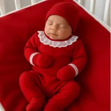 Kit Premium > conjunto 4 Peças > Saída Maternidade Bebê Menina > 100% Algodão Renda: Body, Touca,Calça Mijão e Luva