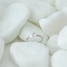 Anel Solitário Zircônia Feminino Aço Inoxidável Namoro Compromisso Elegante Brilho Luxo Durável