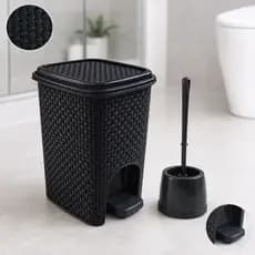 Combo Lixeira Banheiro Rattan Preta 7L Com Pedal E Escova Sanitária