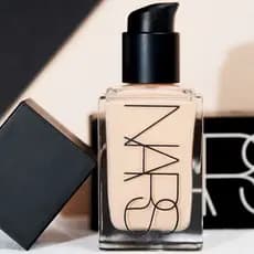 Nars Super Square Bottle Liquid Foundation 30ML Corretivo Remove Olheiras Ilumina O Tom Da Pele
