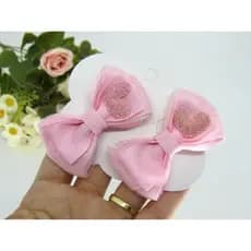 Parzinho laço infantil luxo brilho detalhe coração