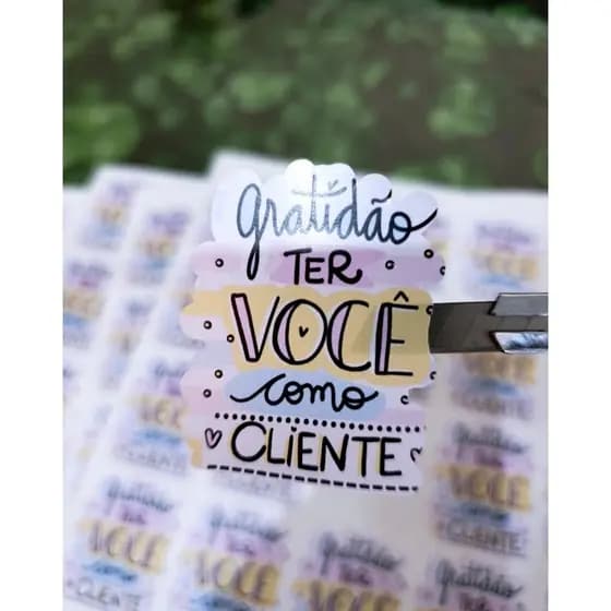 Kit 50 Adesivos Vinil Gratidão Ao Cliente Impermeável Lacre Para Embalagem E Mimos