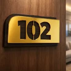 Placa Número Apartamento Personalizada em MDF Amadeirado Premium + Acrílico | Identificação de Porta