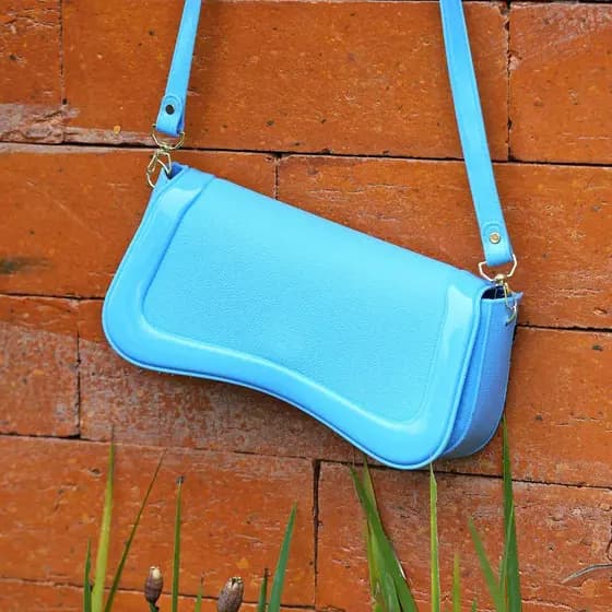 Bolsa de Ombro Feminina Transversal Tiracolo Em Pvc Moderna Impermeável Lançamento Promoção